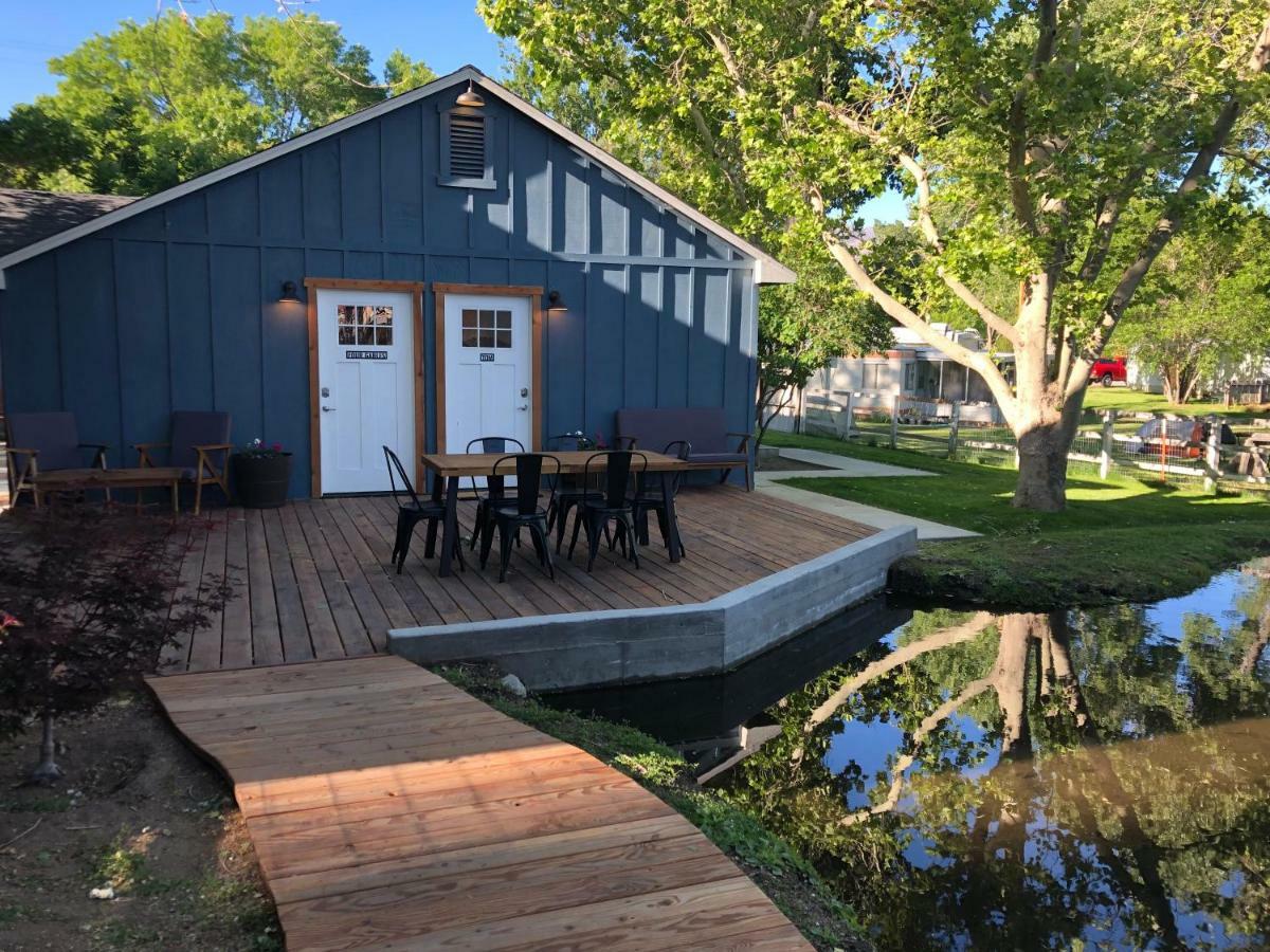 Eastside Guesthouse And Bivy Bishop Exterior photo